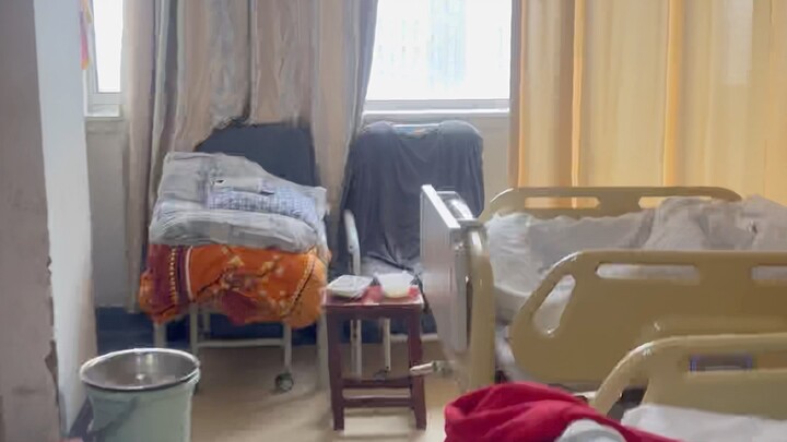 (Đây là cập nhật tiếp theo) Cảm ơn mọi người đã quyên góp và quan tâm. Mẹ tôi đã được chuyển sang ph