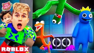 FUGI DO BICHO AZUL BABÃO PELA PRIMEIRA VEZ !!! | Rainbow Friends do Roblox
