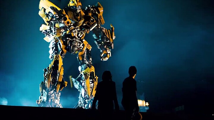 Where the dream begins: "Autobots! Let's go!" Which boy can refuse to save the world with the Autobo