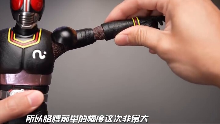 [First review] Authentic Showa-style knight! HotToys Kamen Rider Black Shadow Moon unboxing sharing