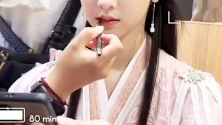 ช่วยด้วย……ใครบอกว่าแฟนคลับบ้านเธอกำลังยุ่งกับการเตรียมสอบเข้าปริญญาโทและการสอบบรรจุข้าราชการกันหมด!