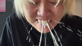 شرب بي بوكس أثناء تحضير عصير الفول