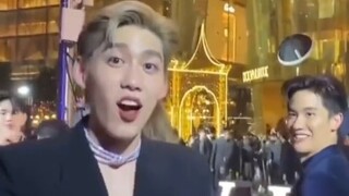 Edisi kedua dari tas mencolok