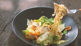 ยำมาม่าหมูสับ น้ำยำสูตรเด็ด อร่อย รสชาดกลมกล่อม(ENGSUB)(recipe)spicy instant noodles salad