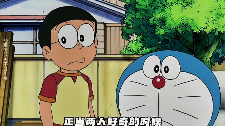 Ai mà chẳng muốn có một chú mèo máy Đô-rê-mon chứ? Chiếc túi thần kỳ của chú chứa đựng tất cả những 