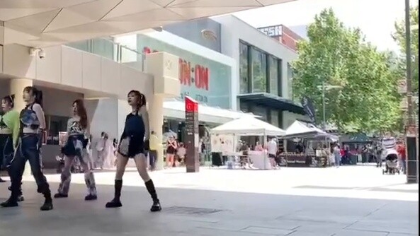 【Mianer】 Pertunjukan keliling Savage terkuat di Australia Barat! Penonton yang sangat banyak berteri