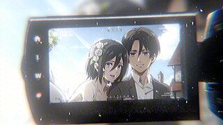 Mikasa holds on to him tightly. Don't let him run away again this time. Let's see the camera: 3, 2, 