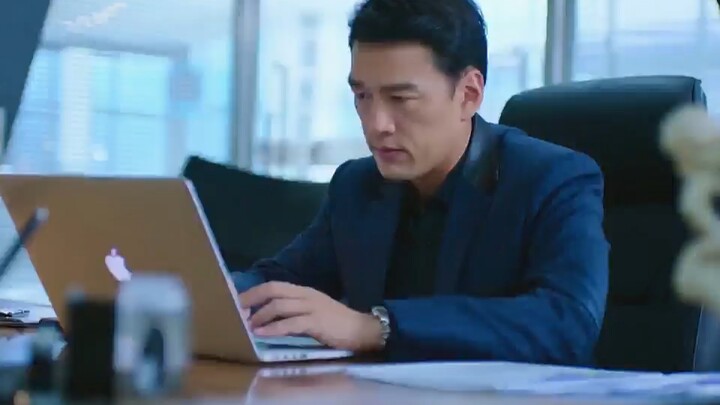 After the divorce, she was still swiping her ex-husband’s credit card. So he taught her a lesson on 