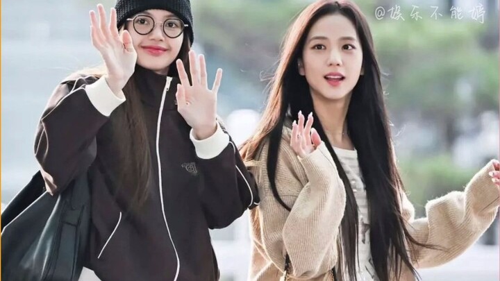 Ân oán tình thù giữa thiên tài Jisoo và cô nàng hài hước Lisa