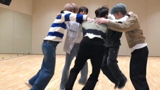 TXT《Miracle》Cha～عرض صغير سعيد!