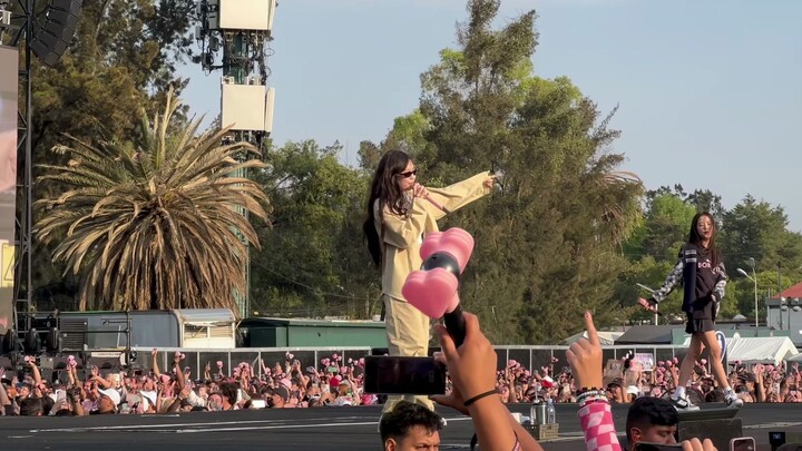 【4K】BLACKPINK – “Bet You Wanna” First Live Performance: ROSE Unleashes Full Vocal Power with Stunnin