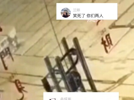 قال الزبون أثناء صبغ شعره إنه سيذهب للتسوق، ولم يعد بعد نصف ساعة، فظن صاحب المحل أنه هرب دون دفع الح