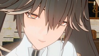 Lucia: Komandan ini sangat manis.