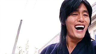 A review of the funny scenes in Ultraman's stage play. It's so funny when Naisi imitates Tiga's tran