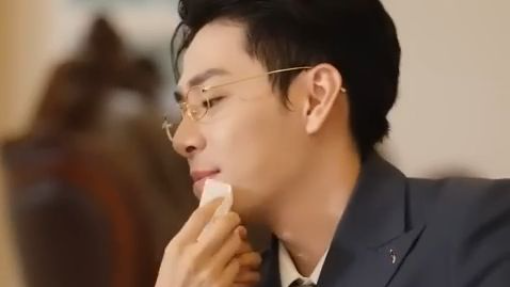 Setelah putriku meninggal, aku meminta cerai,CEO tampan menjadi ksatriaku