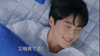 wuli暗爽哥~拍照偷偷脸颊比心回家反复看合照简直不要太爱哈表个白扭扭捏捏太可爱了叭＃背着善宰跑 边佑锡 柳善宰 林率 金惠允