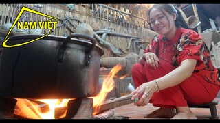 Làm bánh nếp lá dừa cùng chị Sơn Ca [Nam Việt 1976]