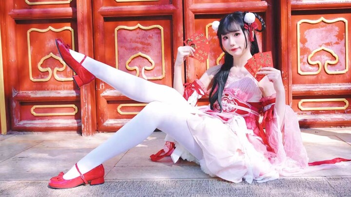 It’s Chinese New Year! How could we not grab some ice cream? 🧧🏮
