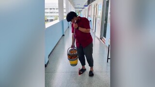 พึ่งสอนเสร็จ รับบททำความสะอาดทั้งตึกเล๊ยท5555 ครูสายฮา