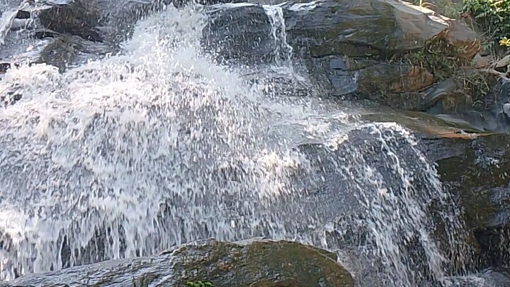 น้ำตกสายหมอก