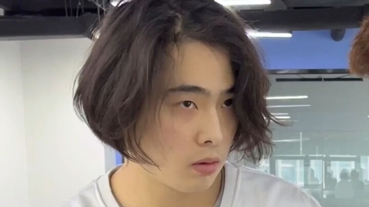 “Chuyện tôi nhịn xì hơi không nổi nên làm khách hàng ngất xỉu”