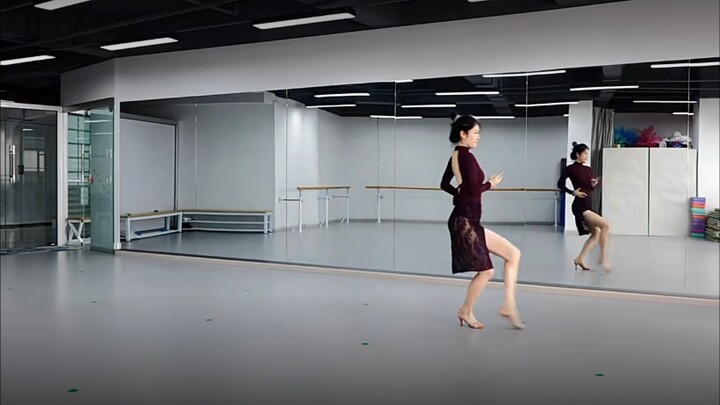 Anhe Bridge Latin Dance Rumba