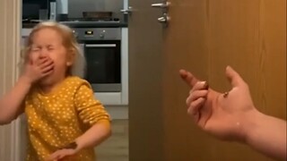 Human Confusing Behavior 014