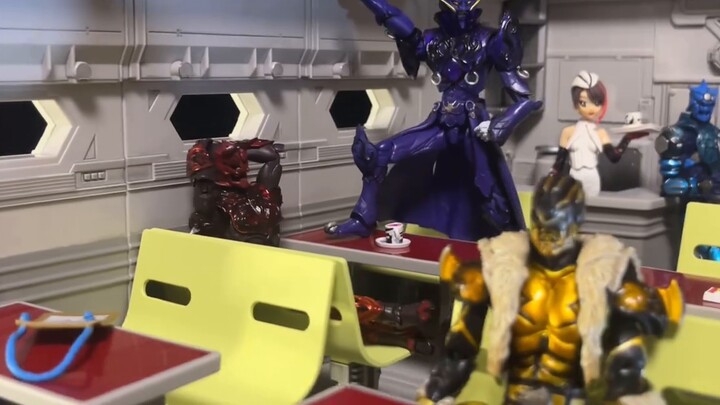The interior of the dining car of the Den-O train is reproduced? The out-of-print divine item return