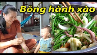 Bông hành xào mực - ngon hết sẩy  [Nam Việt 1870]