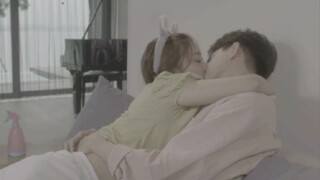 Kissing scenes are more exciting than the main film series~