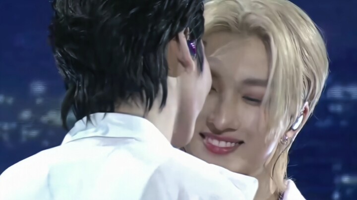 อืม แบบนี้ยังจะบอกว่าไม่ใช่ดวงจันทร์สีขาวได้ยังไง! โนเป่าสบตากับบอสก็แพ้อีกแล้ว! บอสจูบหัวใจให้โนเป่