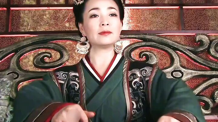 امرأة تحظى بإعجاب كلٍّ من بو جي ودو ييفان! || حتى دو ييفان أعربت عن…