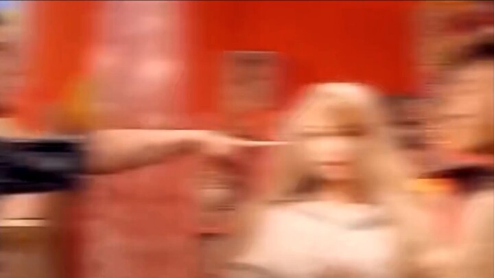 Wei Xiang: One thousand five hundred and eighty, take it home immediately, daytime and nighttime...