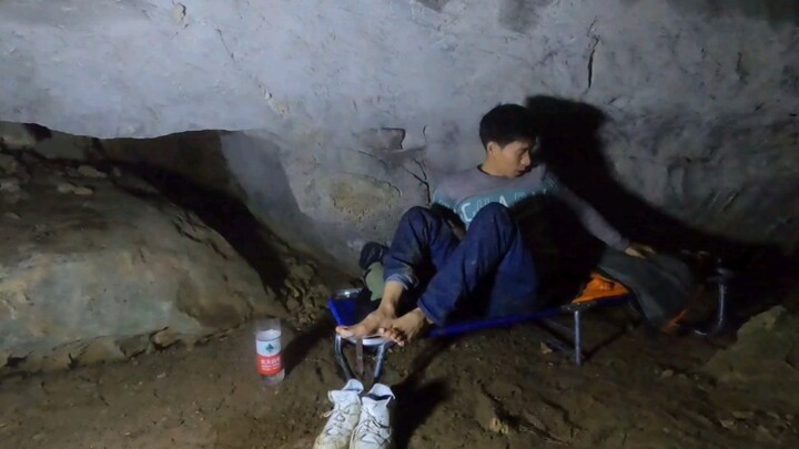 After more than a year of budget traveling, I’ve become quite wild—I even skipped my own home to liv