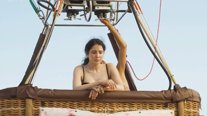 Cứ ngỡ là một cuộc gặp gỡ hoàn hảo, ai ngờ lại dẫn đến thảm họa.