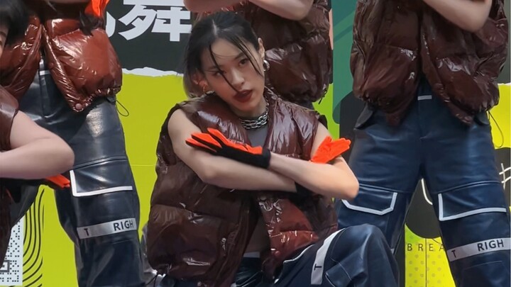 素人水平路演Left Right随机舞蹈XG浅谷珠琳Jurin队长位翻跳