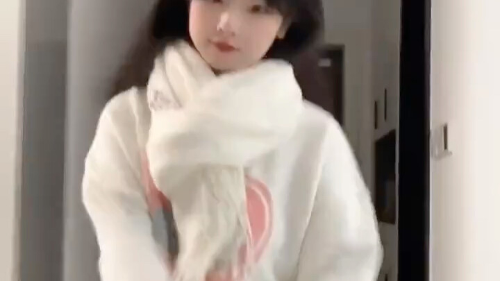 My girlfriend’s dance—just envy me!