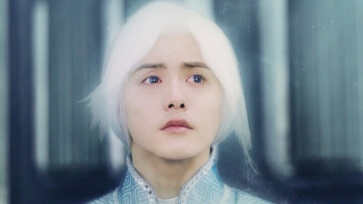 It turns out that there are people who are so beautiful that it is hard to tell whether they are mal