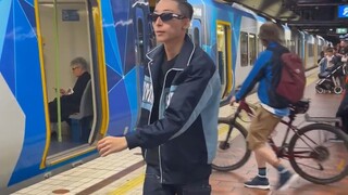 太空漫步地铁站