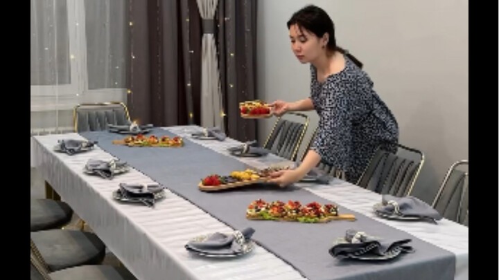 How a Kazakh Girl Sets the Festive Dinner Table