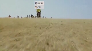因中奖50w星琼而遭到众多玩家追击的两人