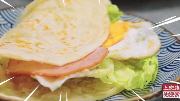 [Office Worker’s Bento] — Just look at this hand-rolled pancake—so crispy and flaky!