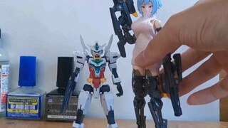 Intuitively tell you how short the core Gundam is