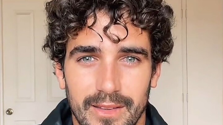 Seri diegord.8 || Kebangkitan: "Ayah dan Ibu"-ku Adalah Cowok Ganteng dan Cewek Cantik