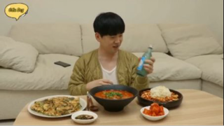 Bún kim chi, trứng chiên và rịu phần 2 #mukbang