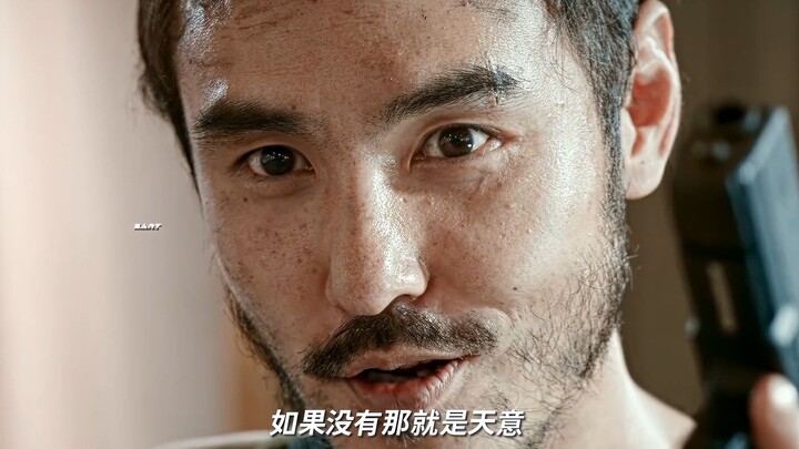 “Nếu chín viên đạn tiếp theo đều bị kẹt, tôi sẽ đổi sang súng máy!”