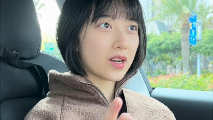 Con trai sẽ cho bạn ngồi ghế phụ hay ghế sau?