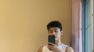 شاب طوله 175 سم وزوجته طولها 185 سم