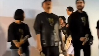[Fengshen Proton Group] Those male actors who can't hug female artists, please take a look at this (