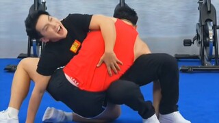 Coconut Tree's toxic MC—just worried about Director Mi straining his back one second, and the next s